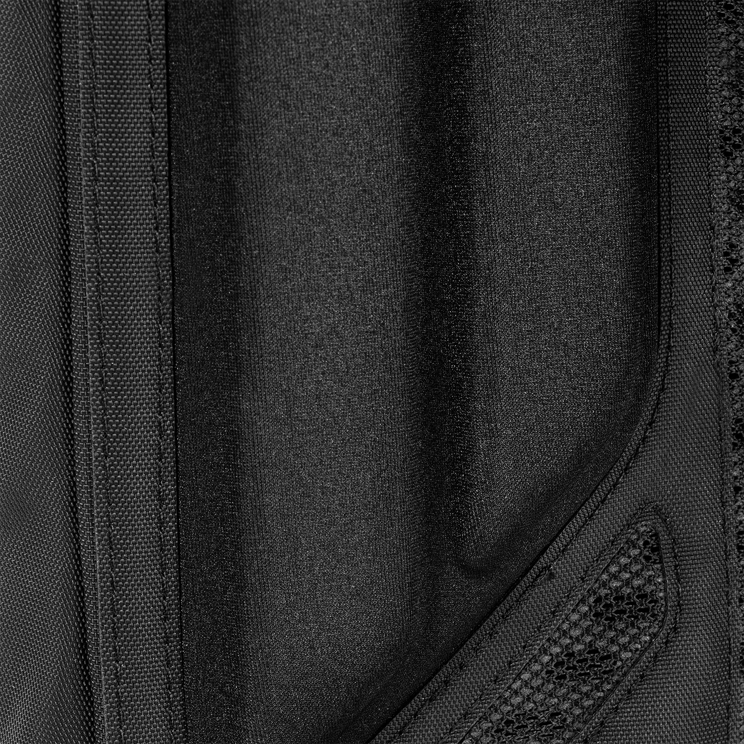 paragon-hydration-pack-u1 Paragon_Black_Texture.png